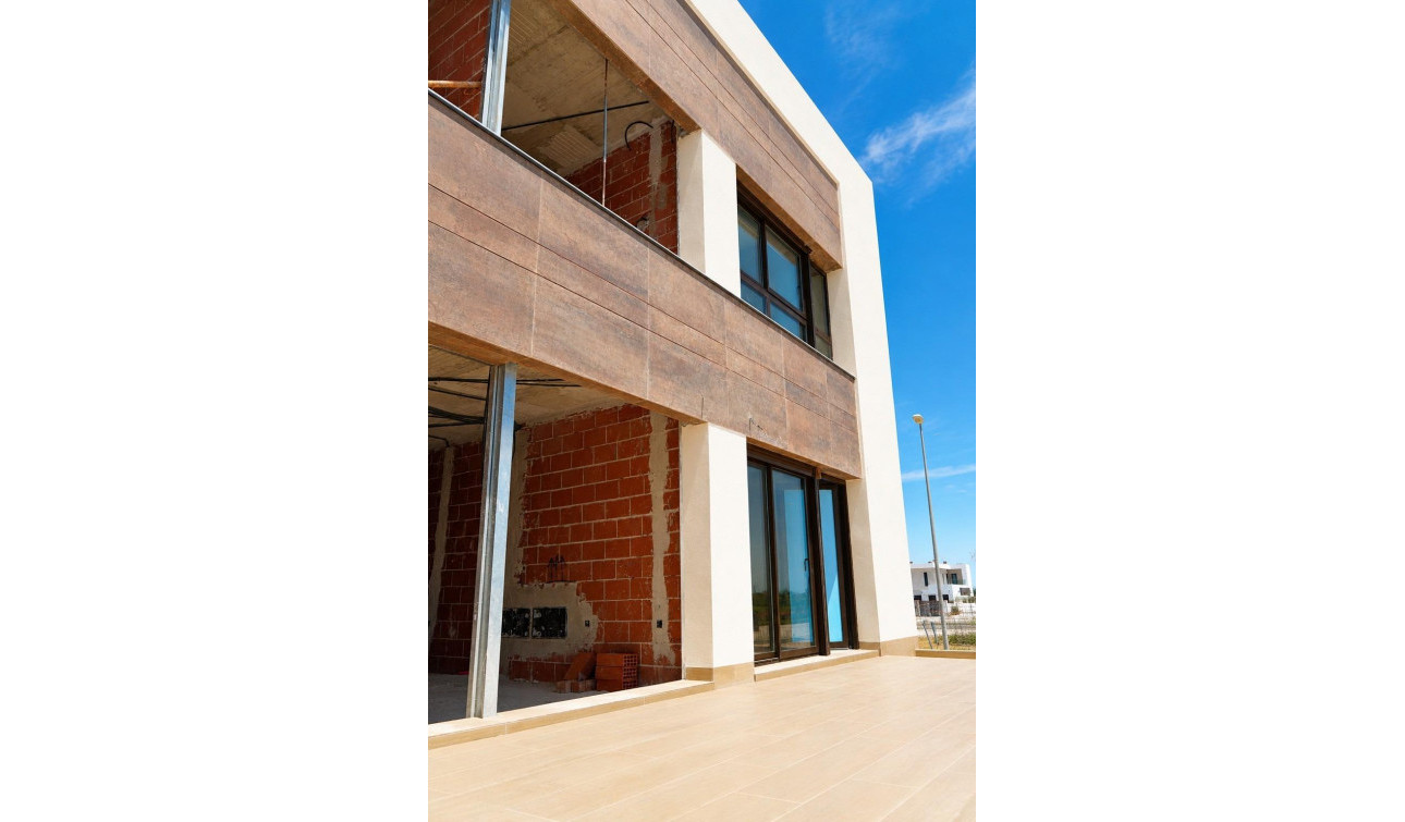 Obra nueva - Casa de Pueblo - Dolores - Sector 2