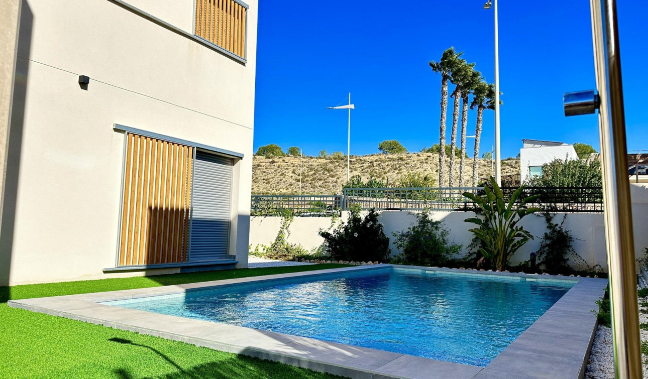 Obra nueva - Villa independiente - Algorfa - La Finca Golf