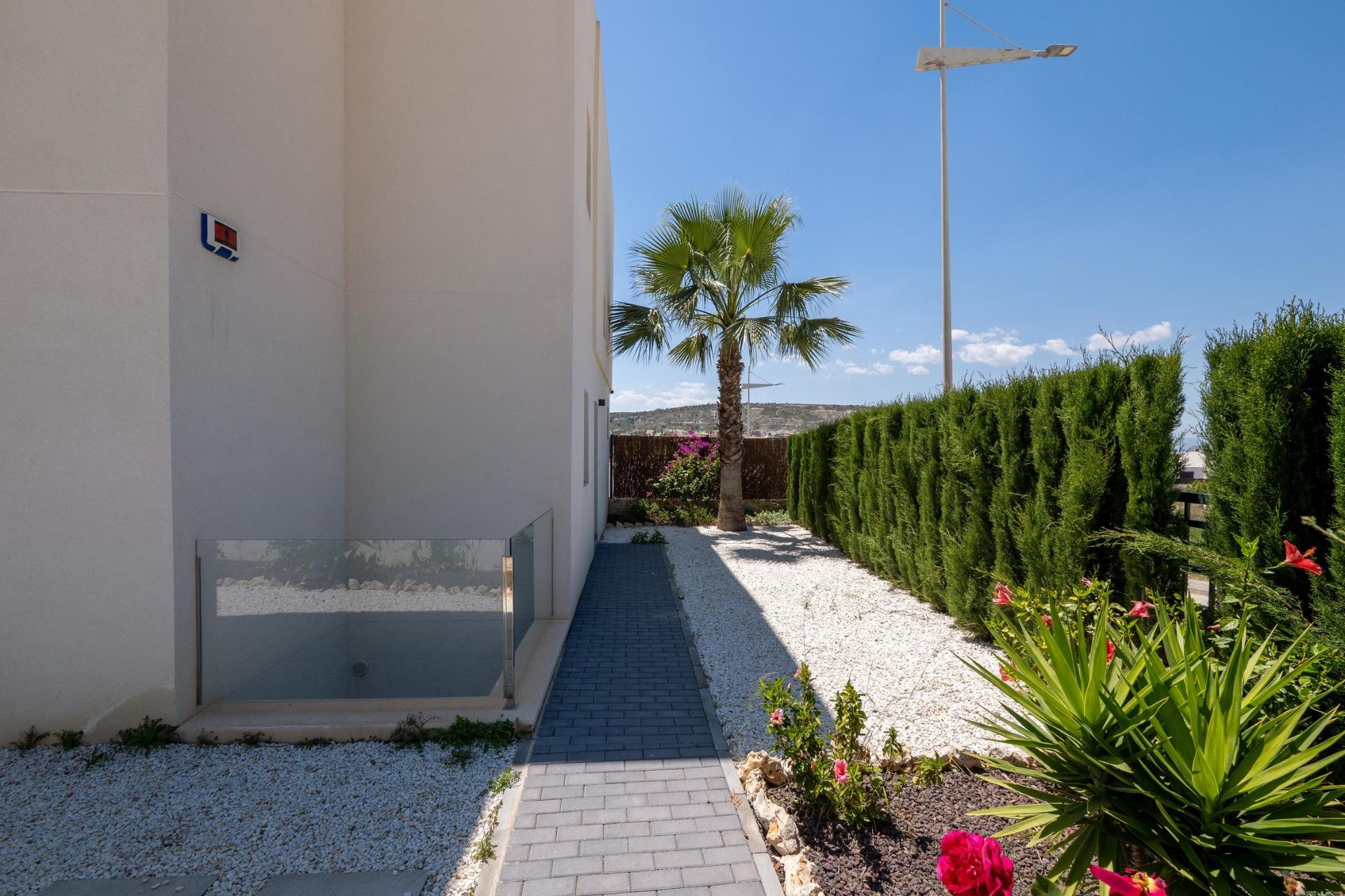 Obra nueva - Villa independiente - Algorfa - La Finca Golf