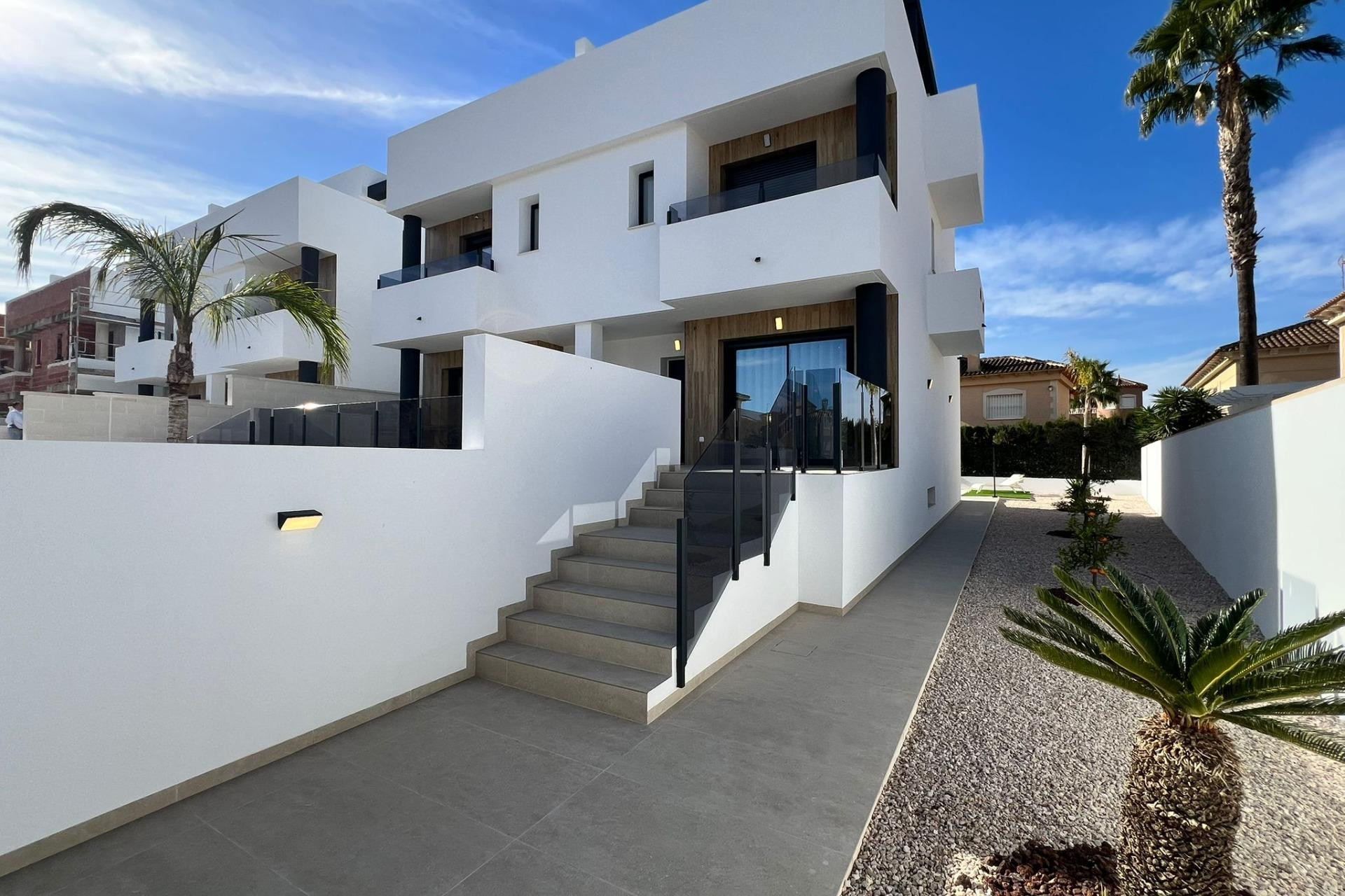 Obra nueva - Villa independiente - Benferri - Benfis Park