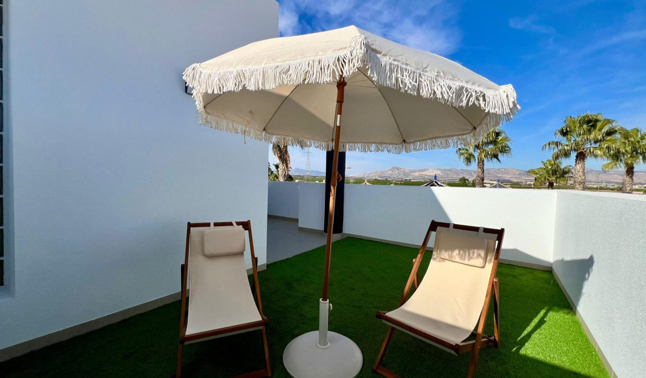 Obra nueva - Villa independiente - Benferri - Benfis Park