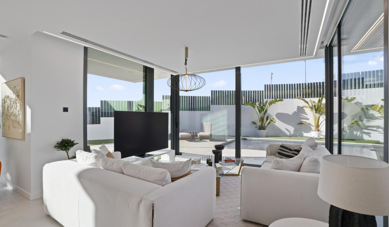 Obra nueva - Villa independiente - Benidorm - Rincón de Loix