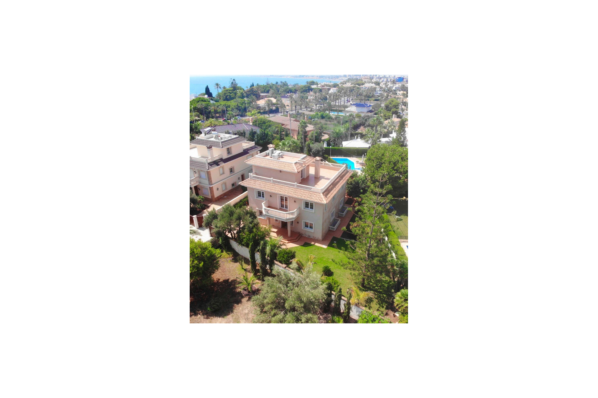 Obra nueva - Villa independiente - Cabo Roig