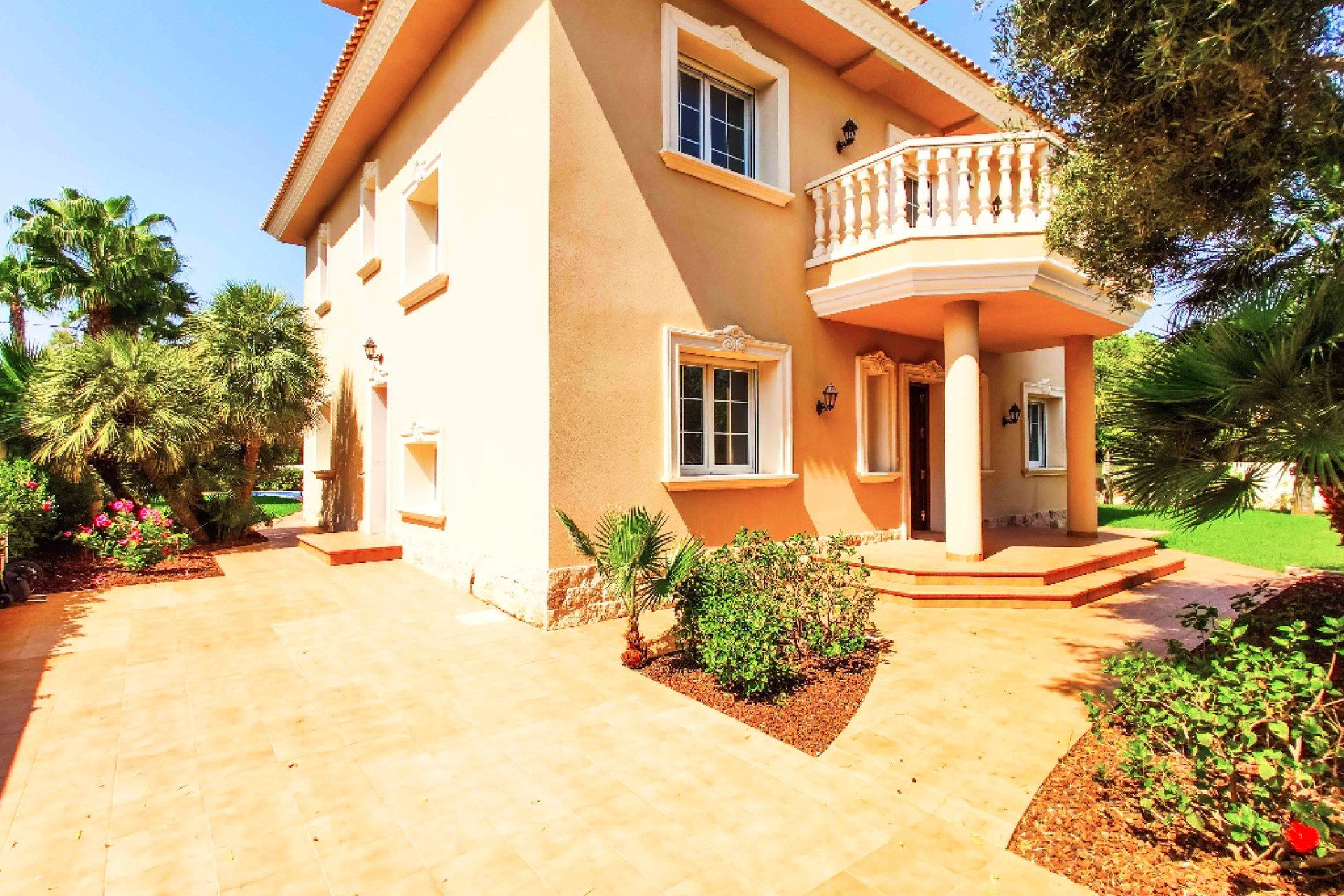 Obra nueva - Villa independiente - Cabo Roig