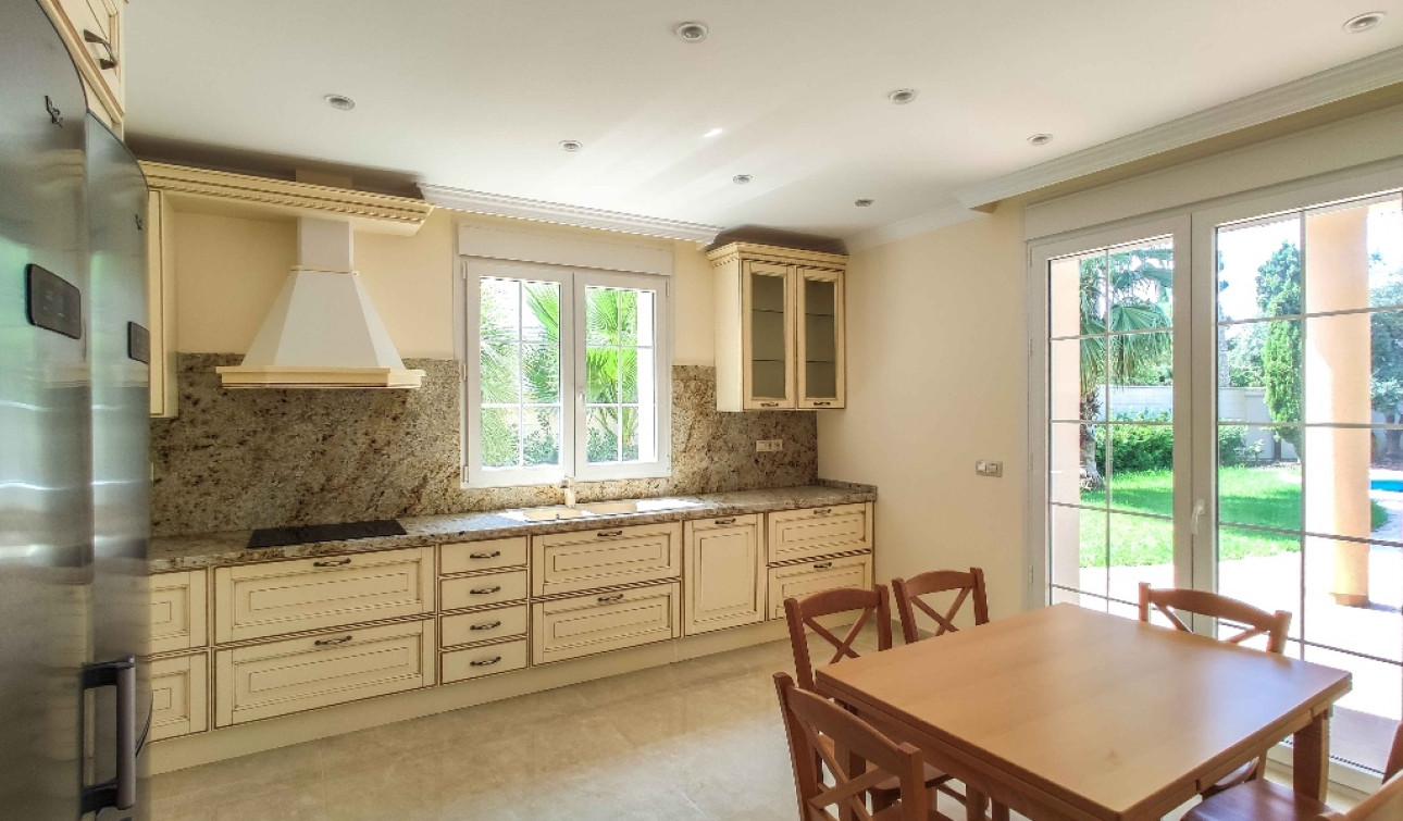 Obra nueva - Villa independiente - Cabo Roig