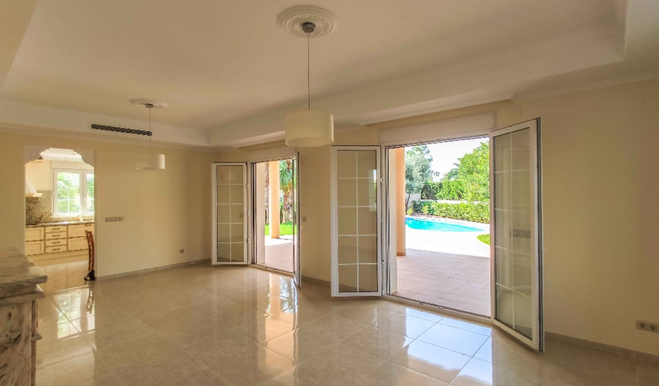 Obra nueva - Villa independiente - Cabo Roig