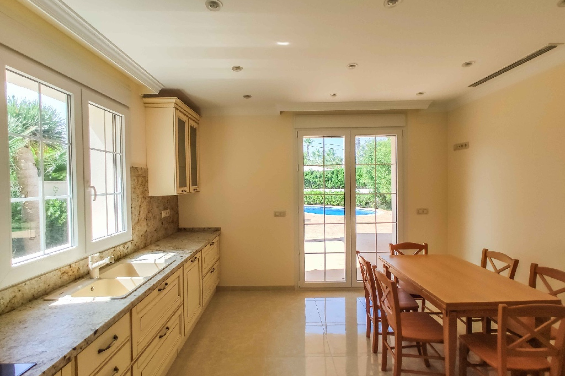 Obra nueva - Villa independiente - Cabo Roig