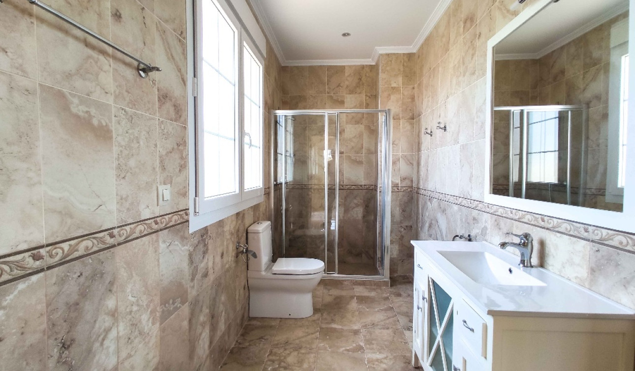 Obra nueva - Villa independiente - Cabo Roig