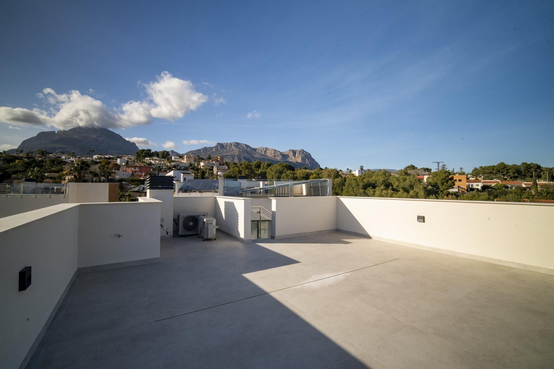 Obra nueva - Villa independiente - La Nucía - Urb. Don Mar