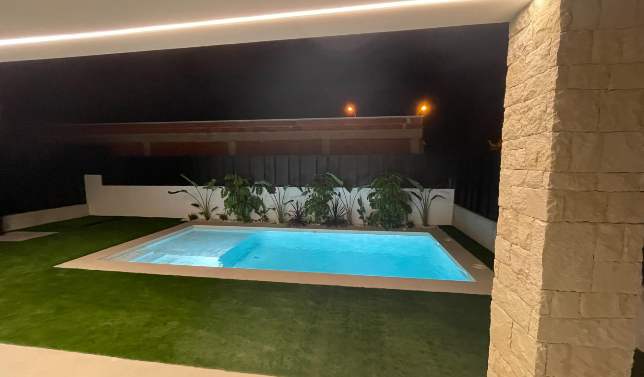 Obra nueva - Villa independiente - Molina De Segura - Urb. La Quinta