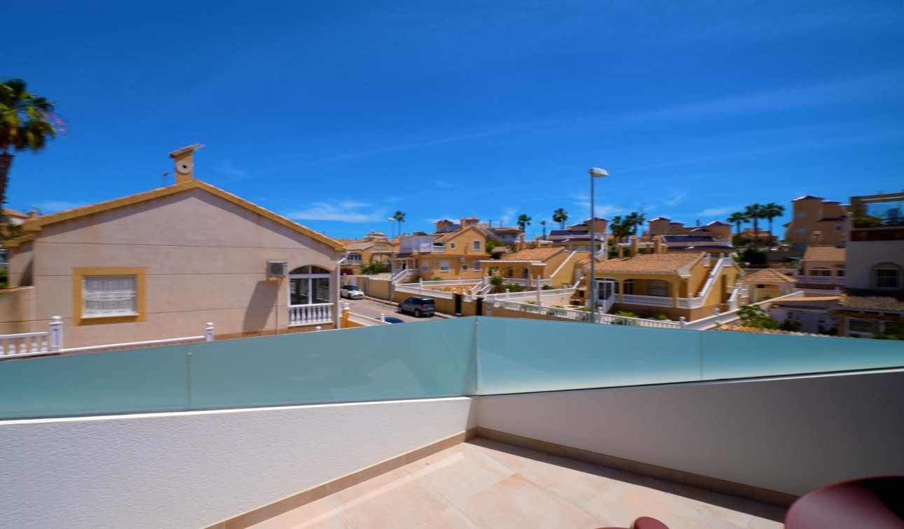 Obra nueva - Villa independiente - Orihuela Costa - Los Altos