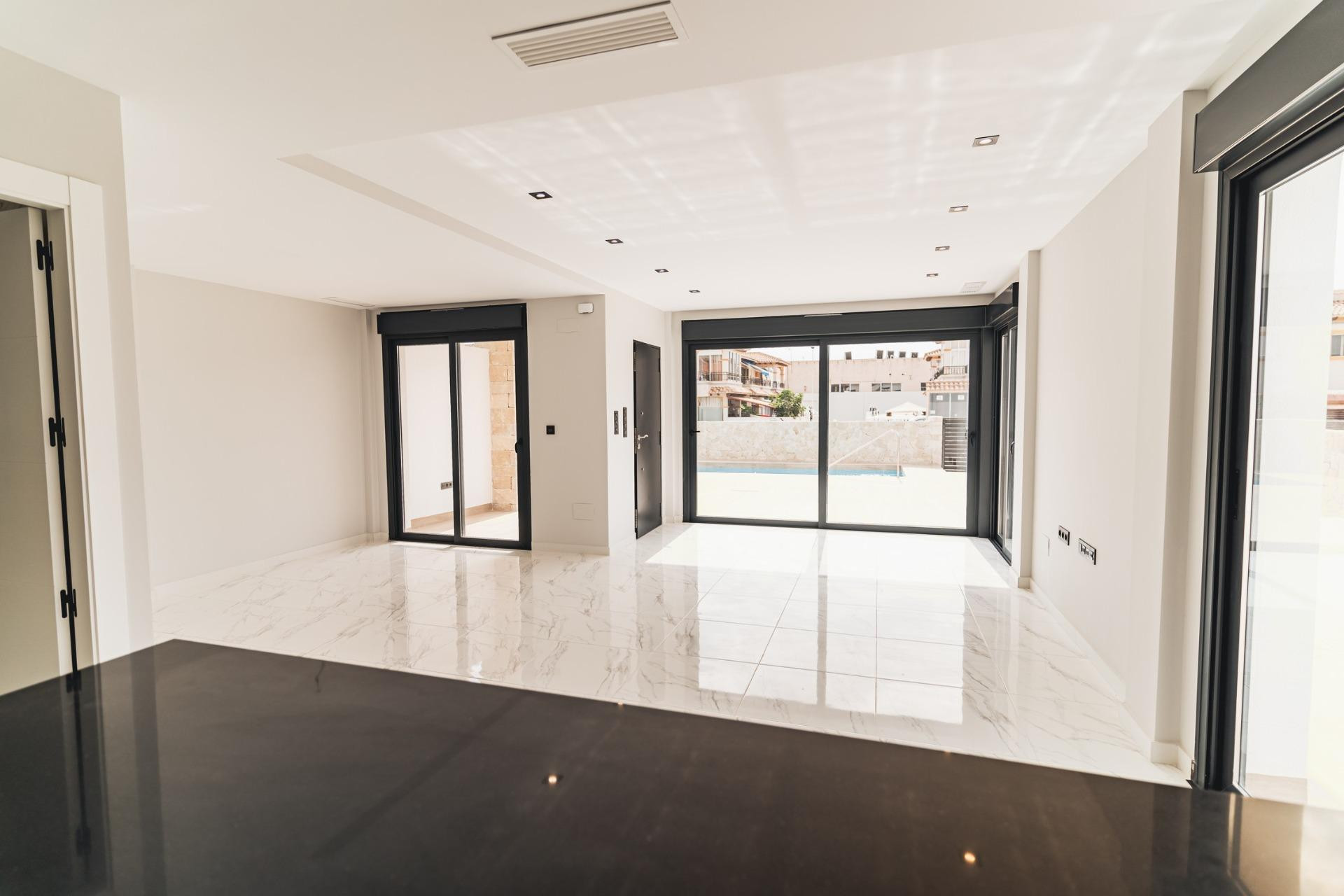 Obra nueva - Villa independiente - Orihuela Costa - Punta Prima