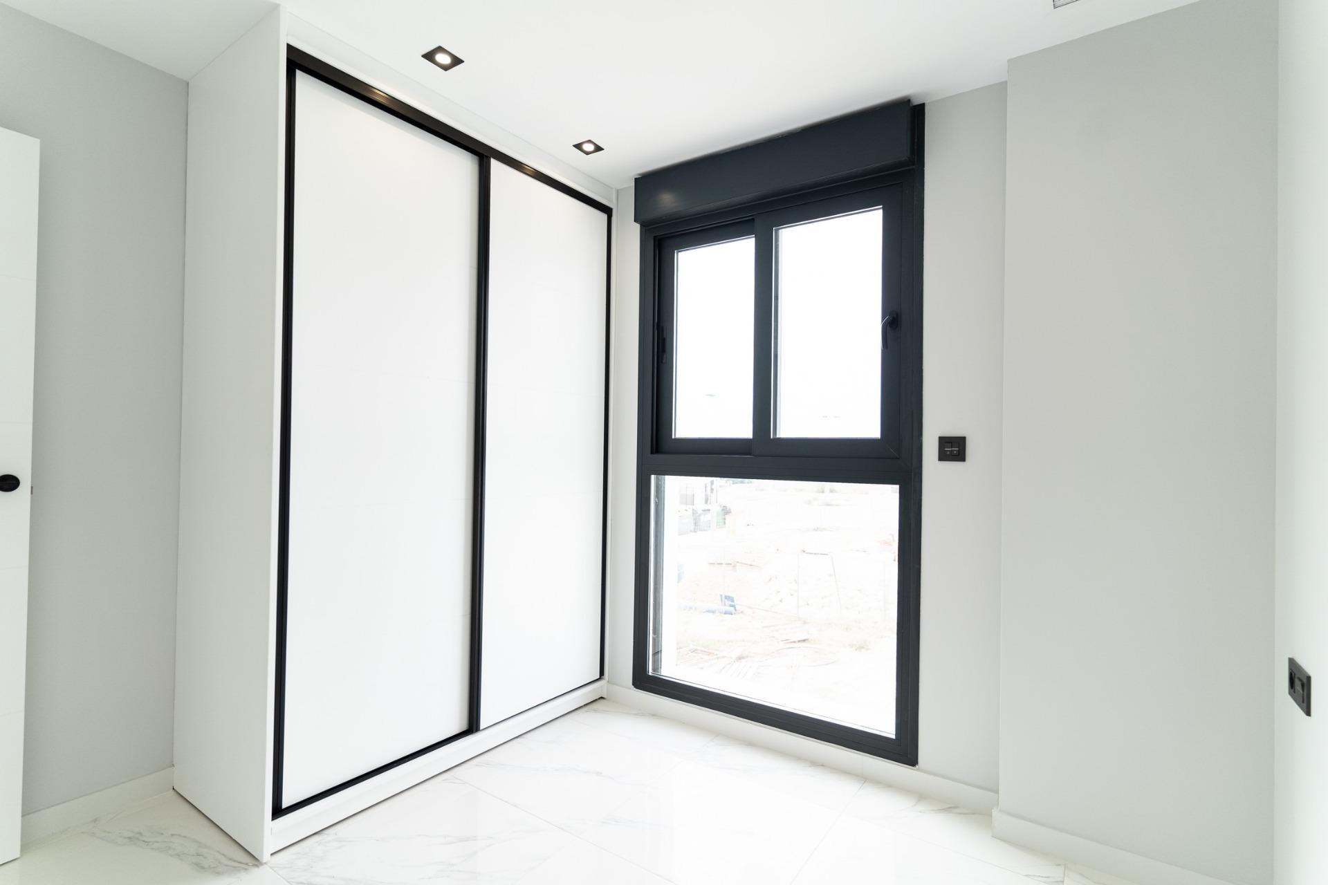 Obra nueva - Villa independiente - Orihuela Costa - Punta Prima