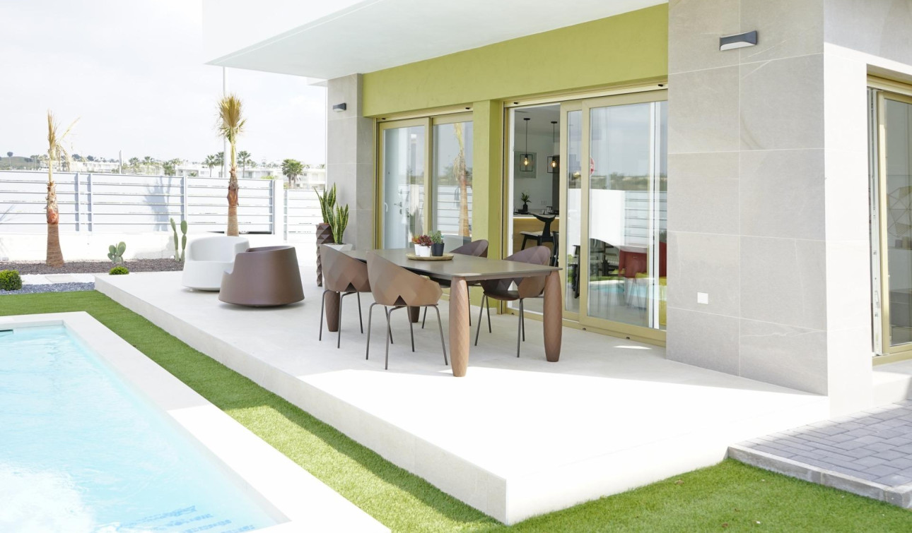 Obra nueva - Villa independiente - Orihuela - Entre Naranjos
