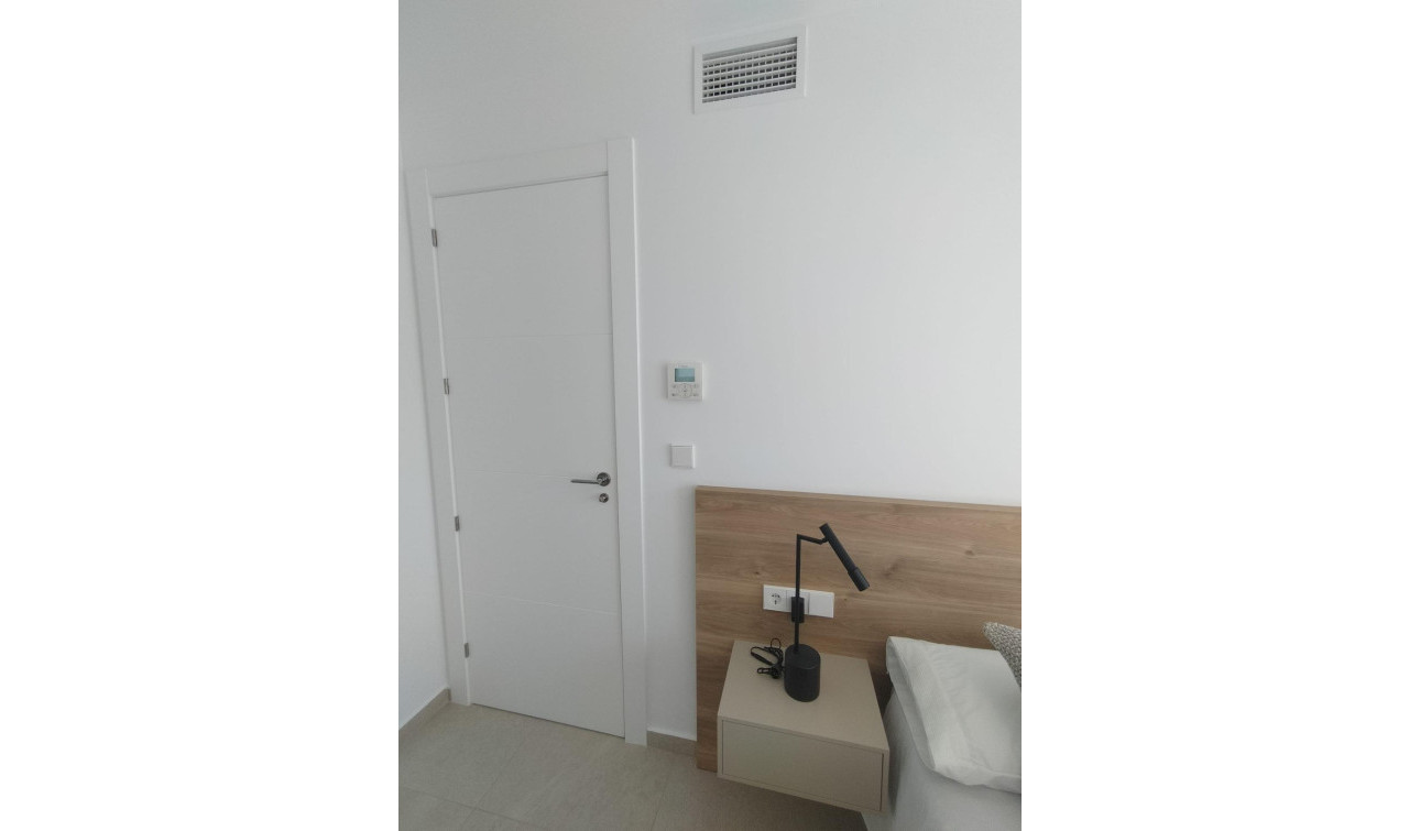 Obra nueva - Villa independiente - Orihuela - Entre Naranjos