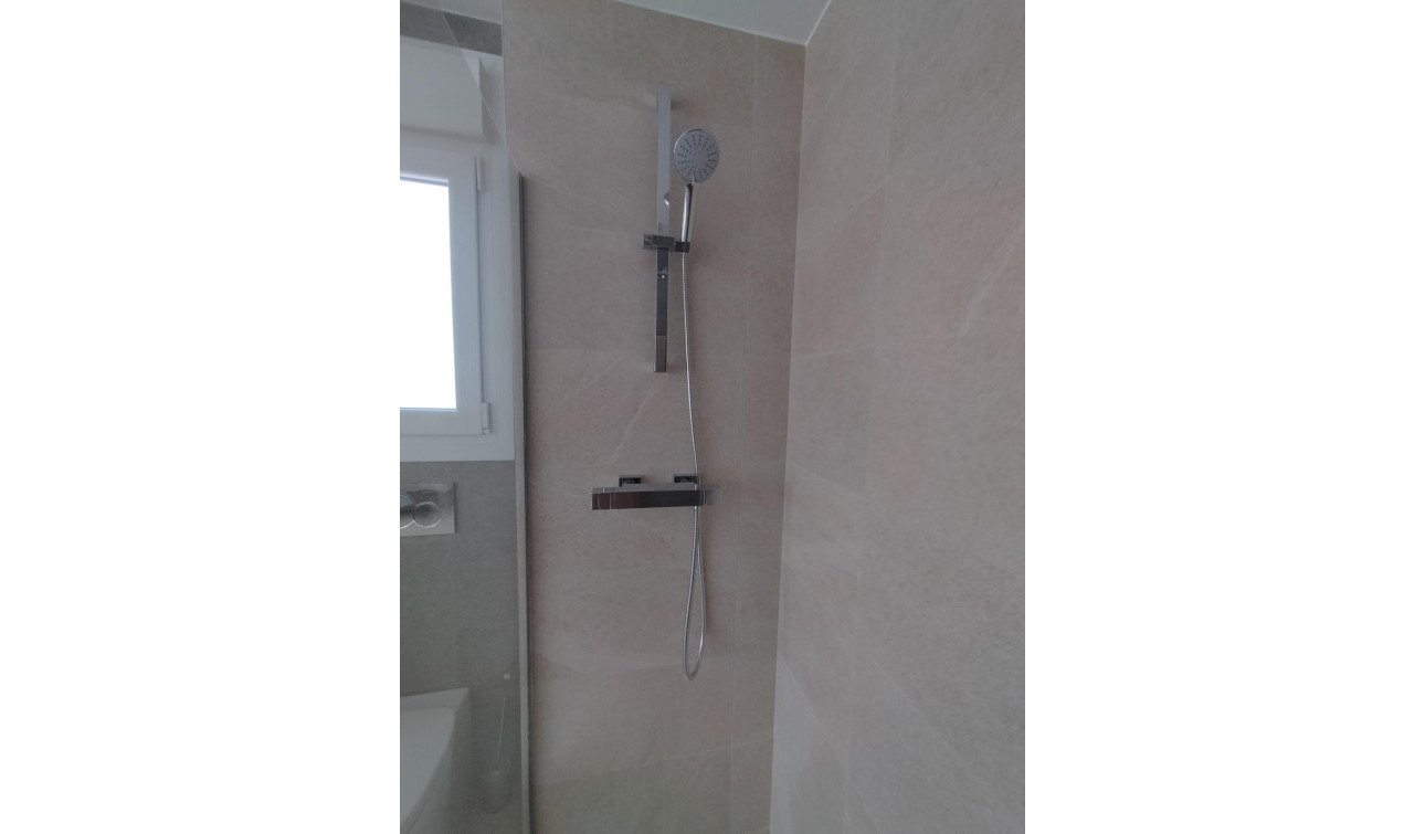 Obra nueva - Villa independiente - Orihuela - Entre Naranjos