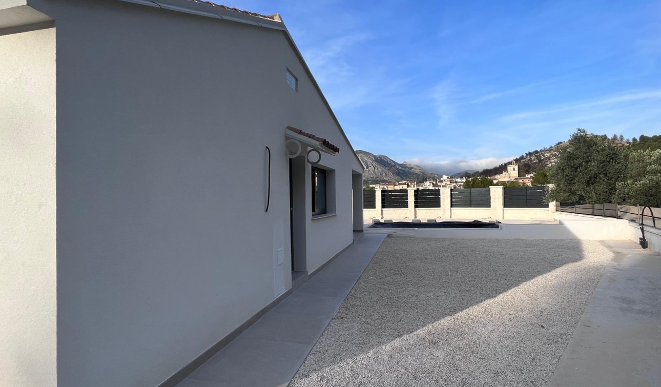 Obra nueva - Villa independiente - Penaguila - El Olivar