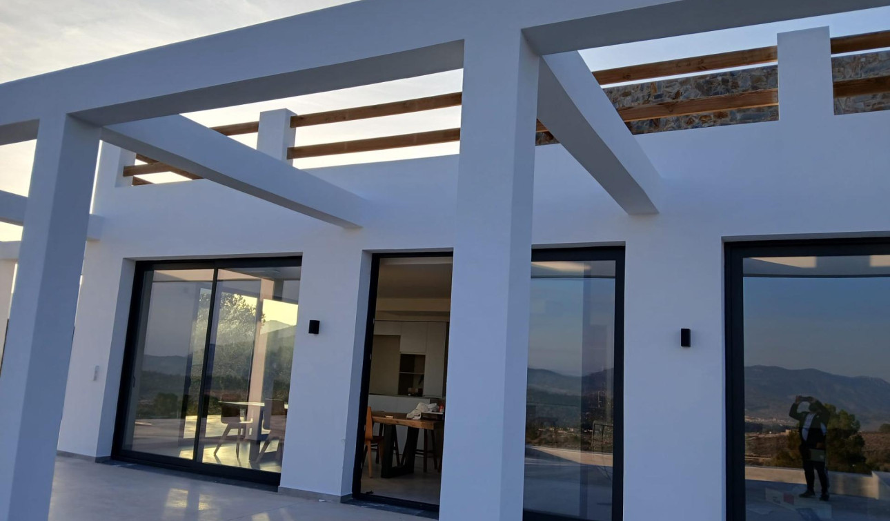Obra nueva - Villa independiente - Pinoso - Casas Pastor