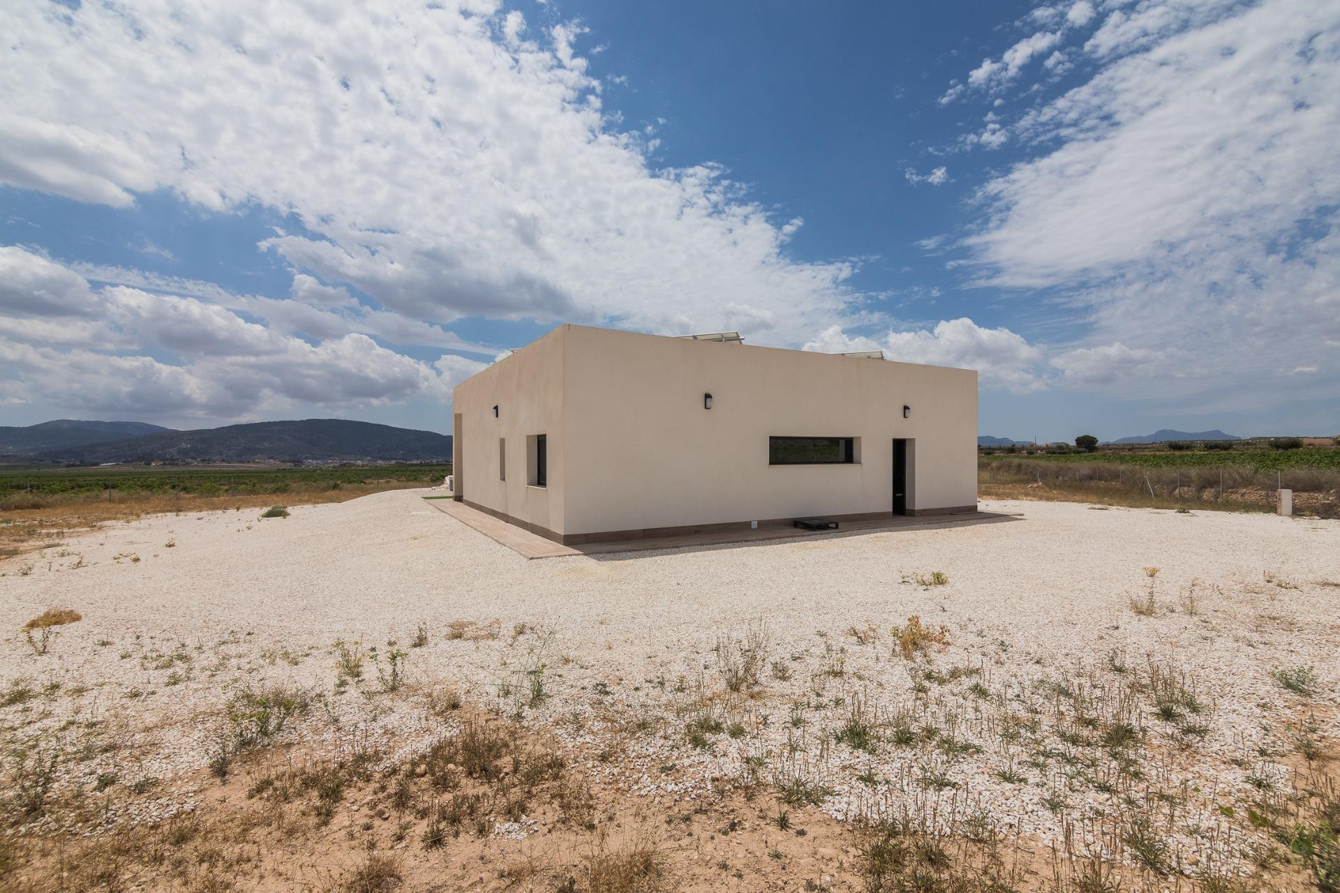 Obra nueva - Villa independiente - Pinoso - Lel