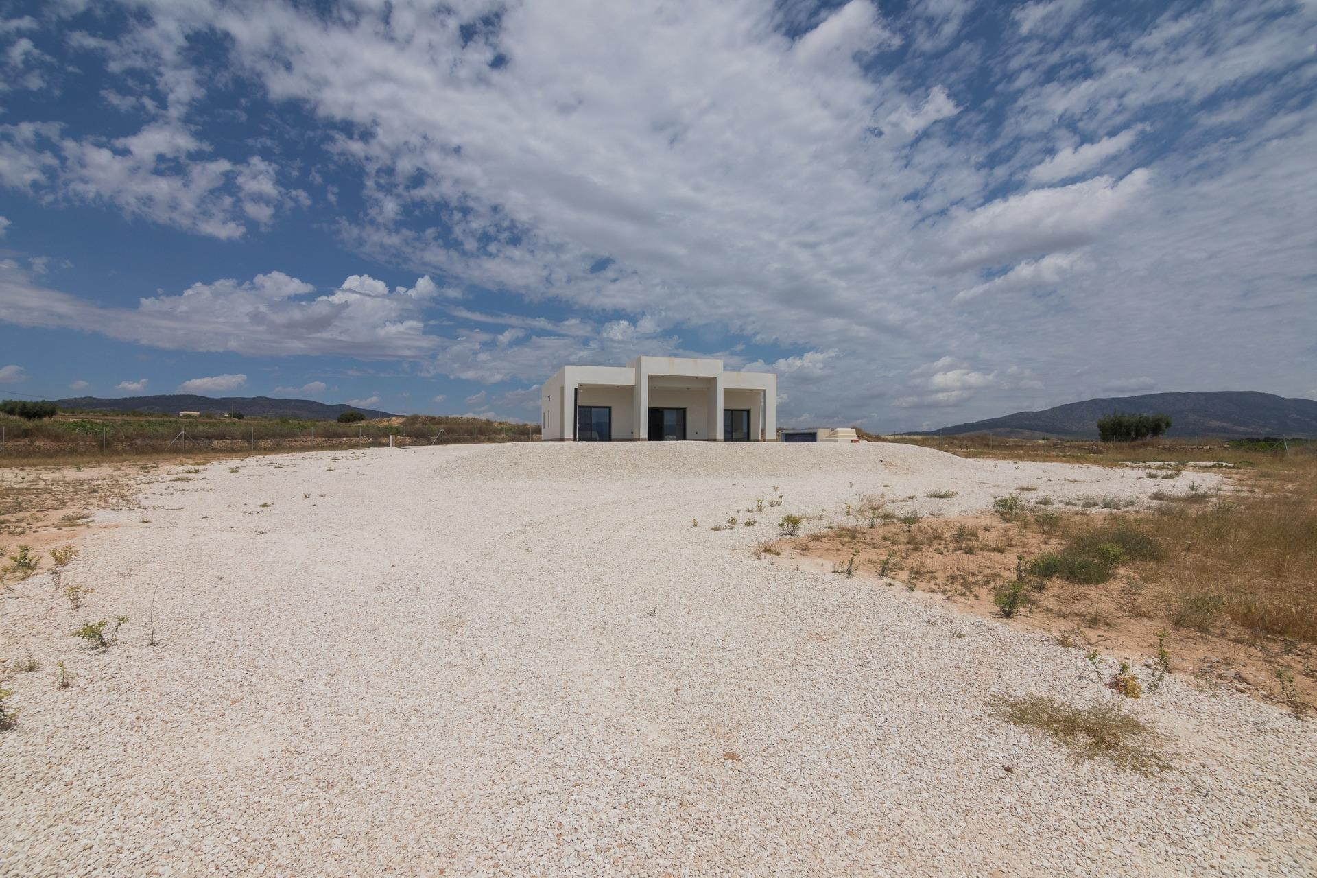 Obra nueva - Villa independiente - Pinoso - Lel