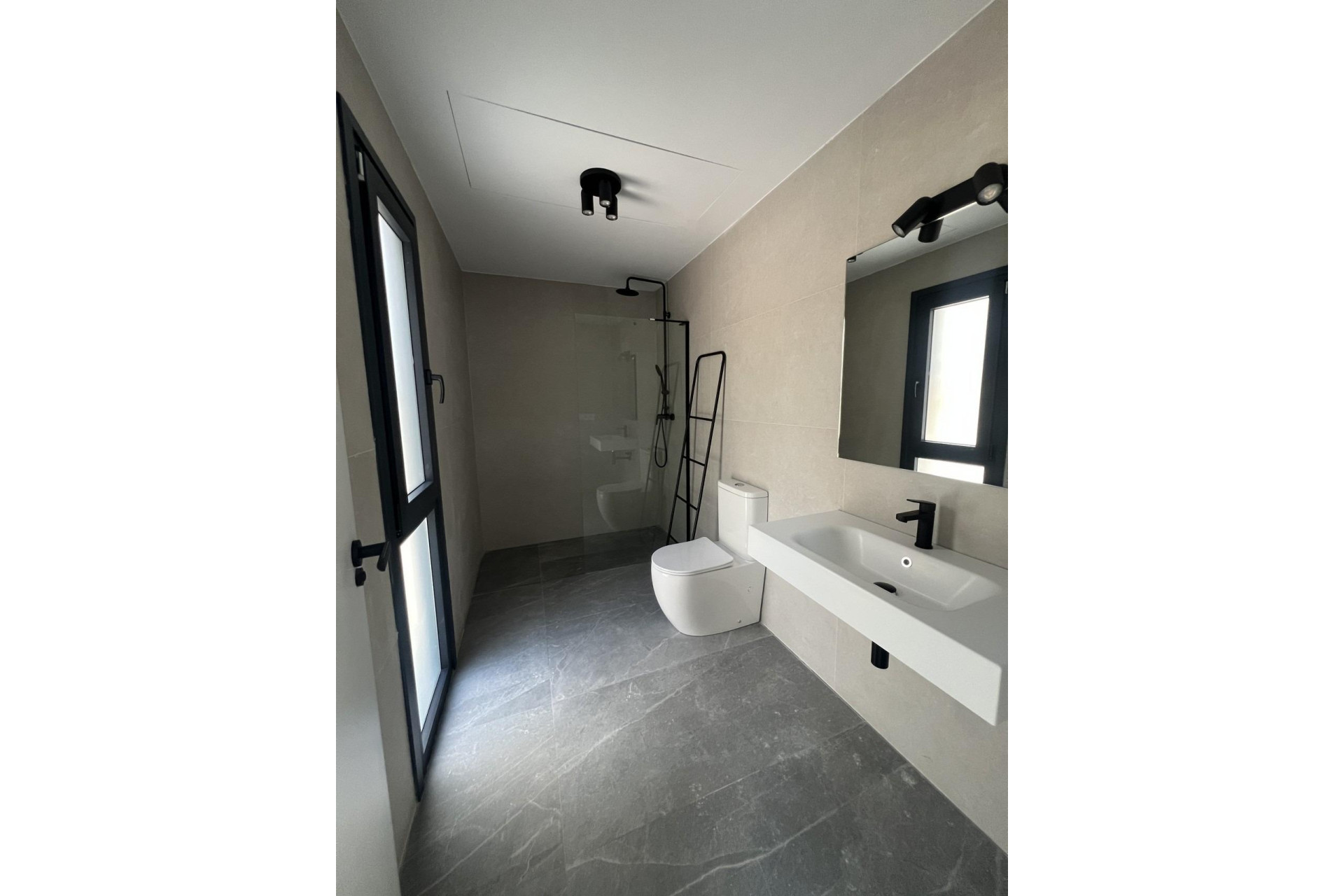 Obra nueva - Villa independiente - Polop - PAU1