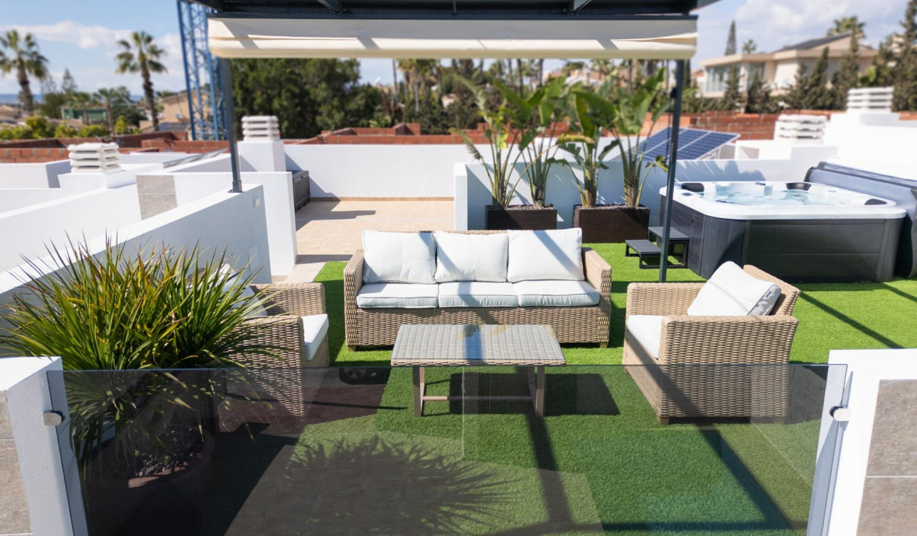 Obra nueva - Villa independiente - San Fulgencio - Oasis La Marina