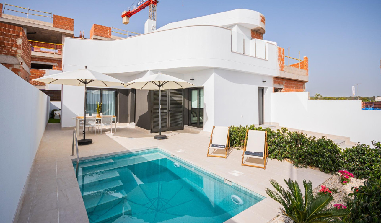 Obra nueva - Villa independiente - Torrevieja - Lago Jardín II