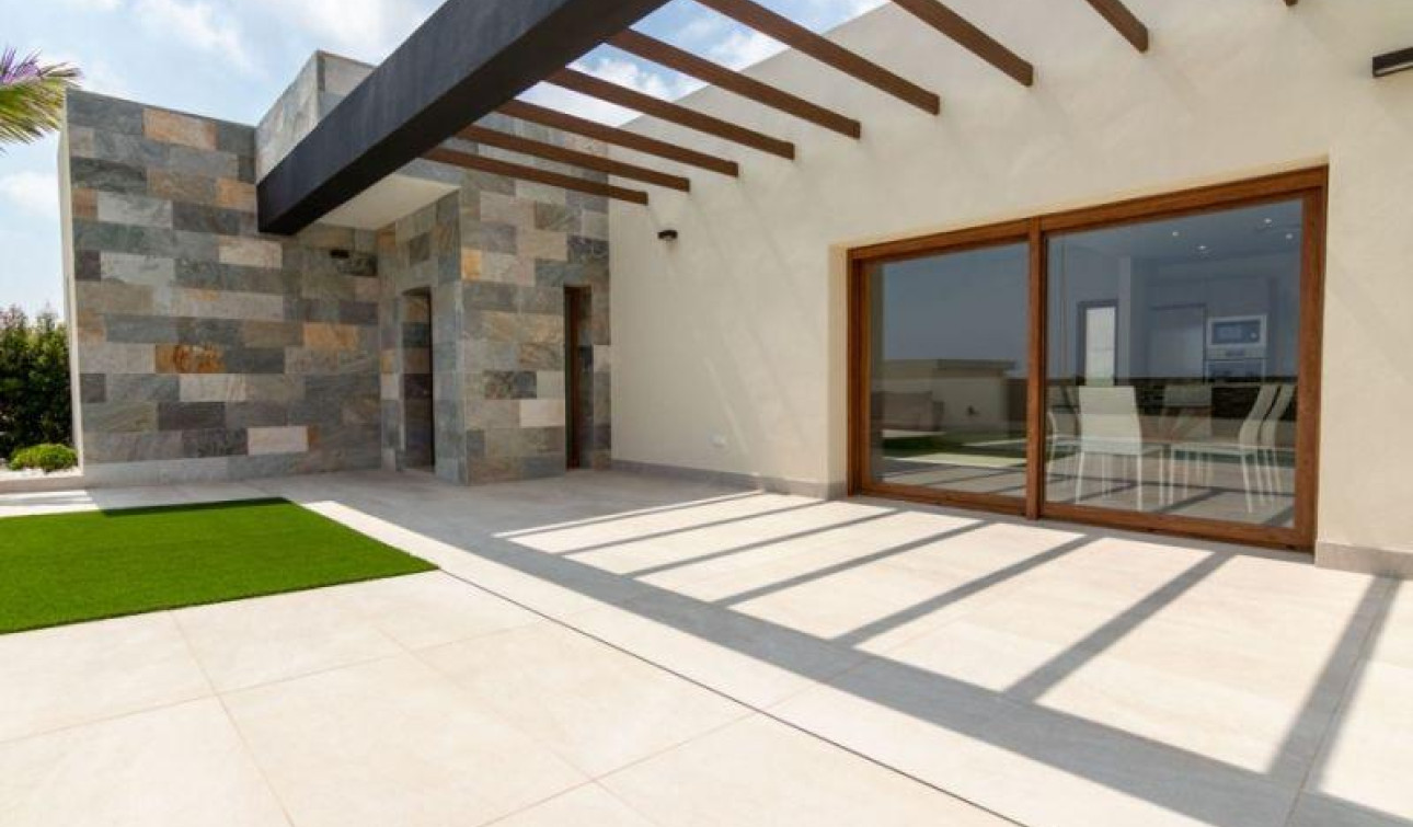 Obra nueva - Villa independiente - Torrevieja - Los Altos