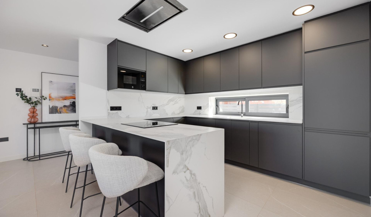 Obra nueva - Villa independiente - Torrevieja - Sector 25