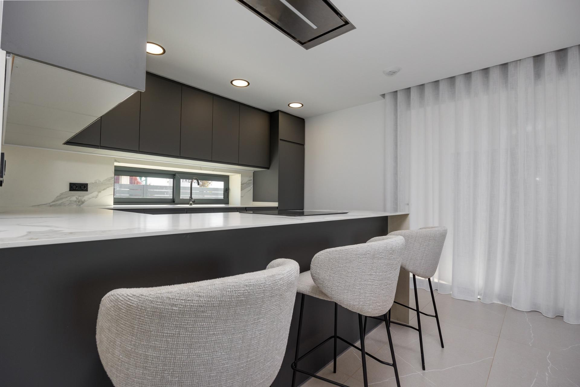 Obra nueva - Villa independiente - Torrevieja - Sector 25