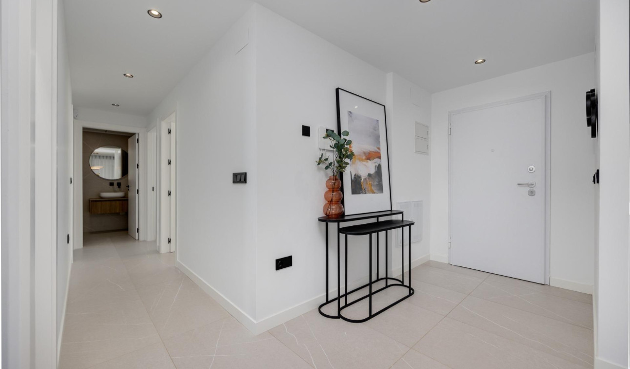 Obra nueva - Villa independiente - Torrevieja - Sector 25