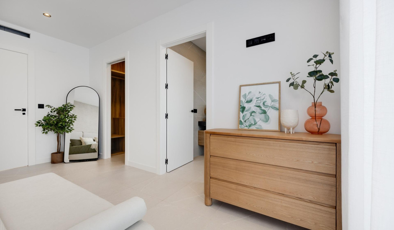 Obra nueva - Villa independiente - Torrevieja - Sector 25