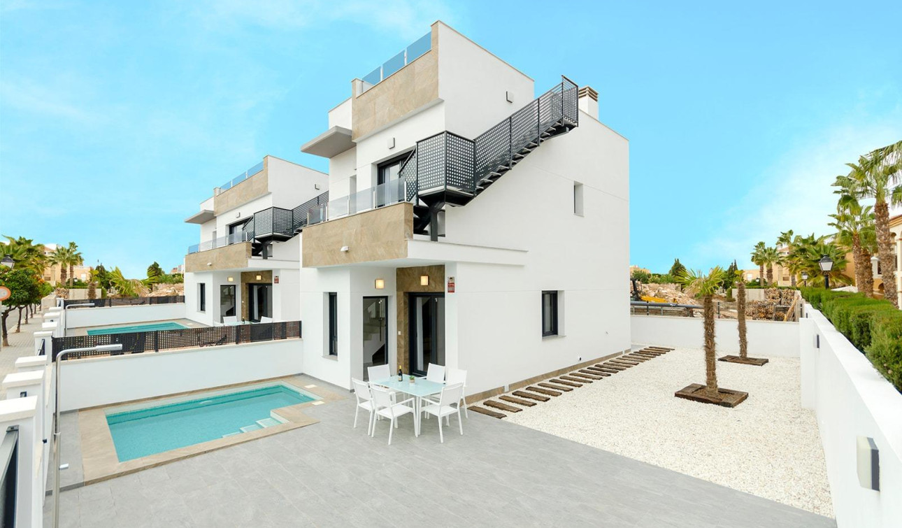 Obra nueva - Villa independiente - Torrevieja - Torretas