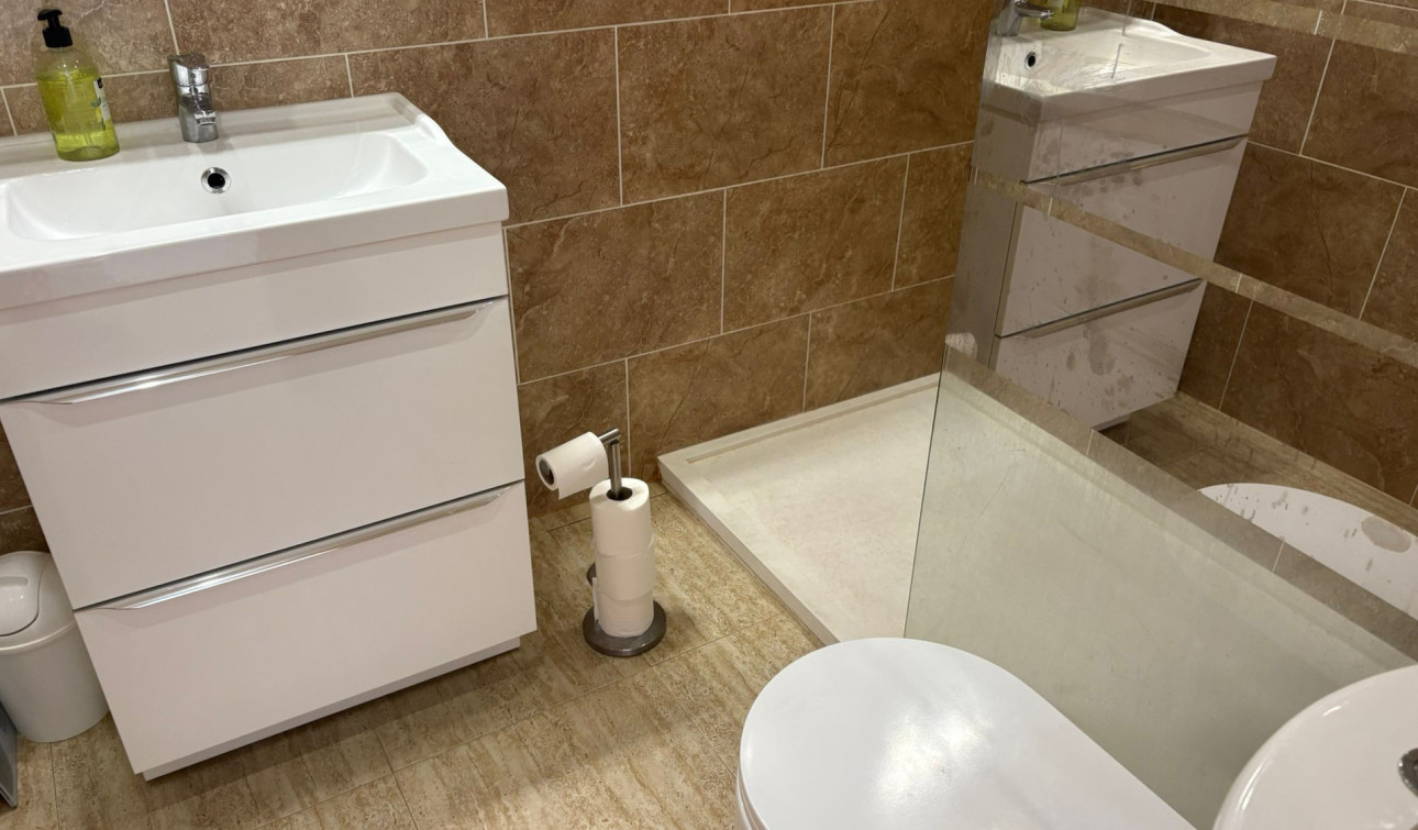 Resale - Apartment / Flat - Algorfa