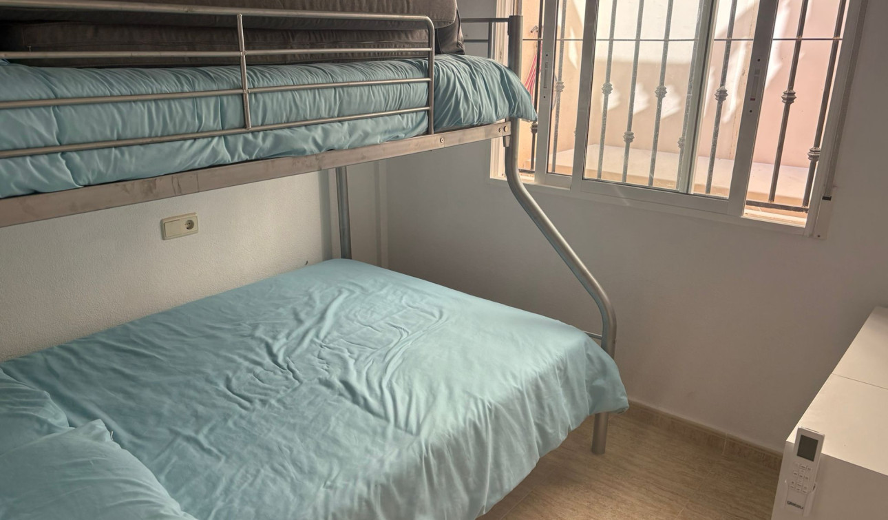 Resale - Apartment / Flat - Algorfa