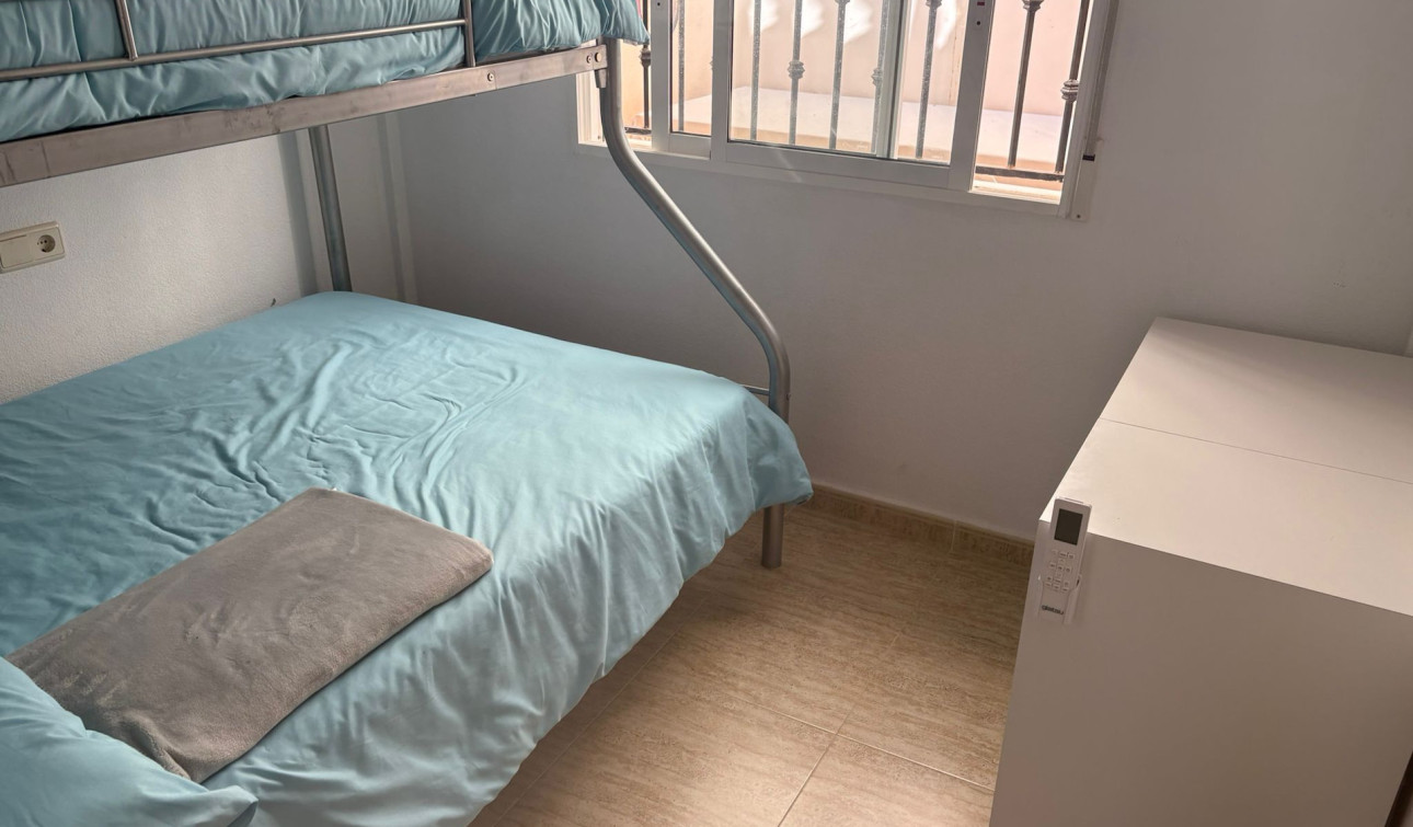 Resale - Apartment / Flat - Algorfa