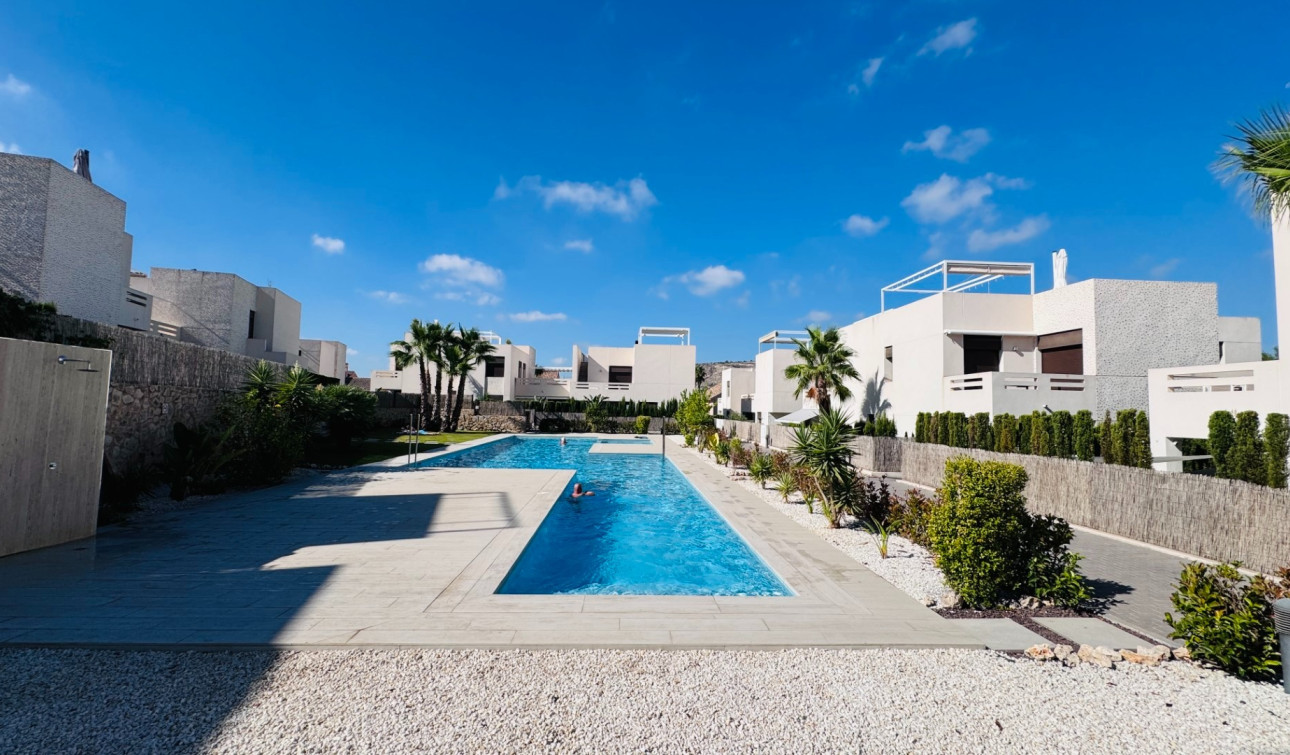 Resale - Apartment / Flat - Algorfa
