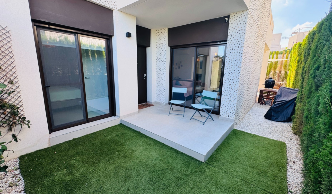 Resale - Apartment / Flat - Algorfa