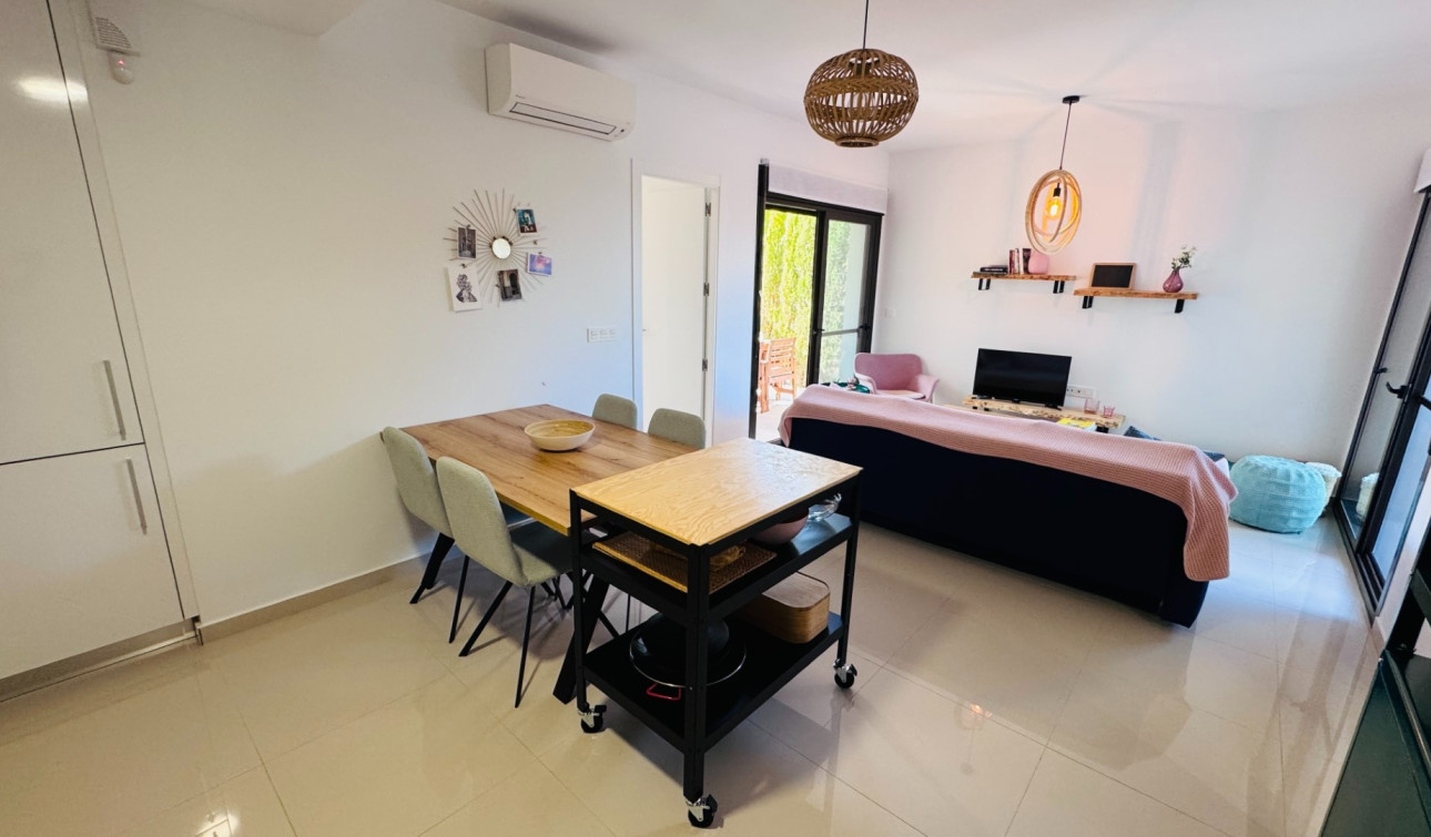 Resale - Apartment / Flat - Algorfa