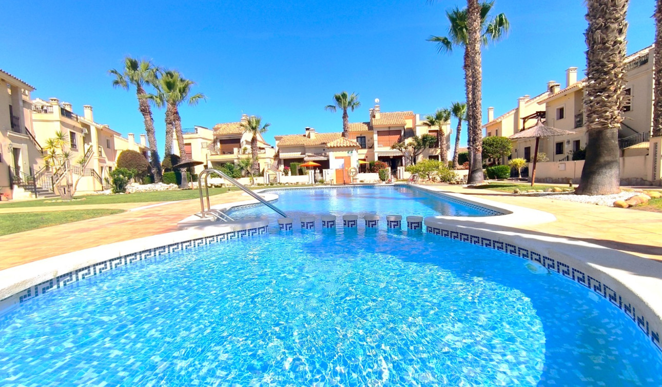 Resale - Apartment / Flat - Algorfa