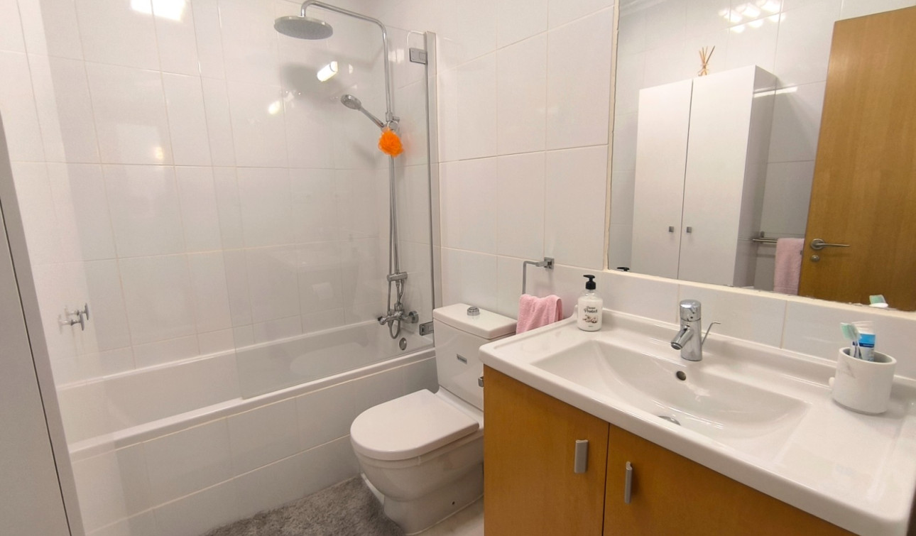 Resale - Apartment / Flat - Algorfa