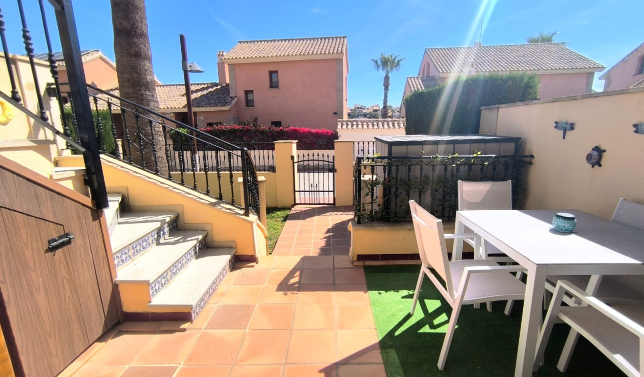 Resale - Apartment / Flat - Algorfa