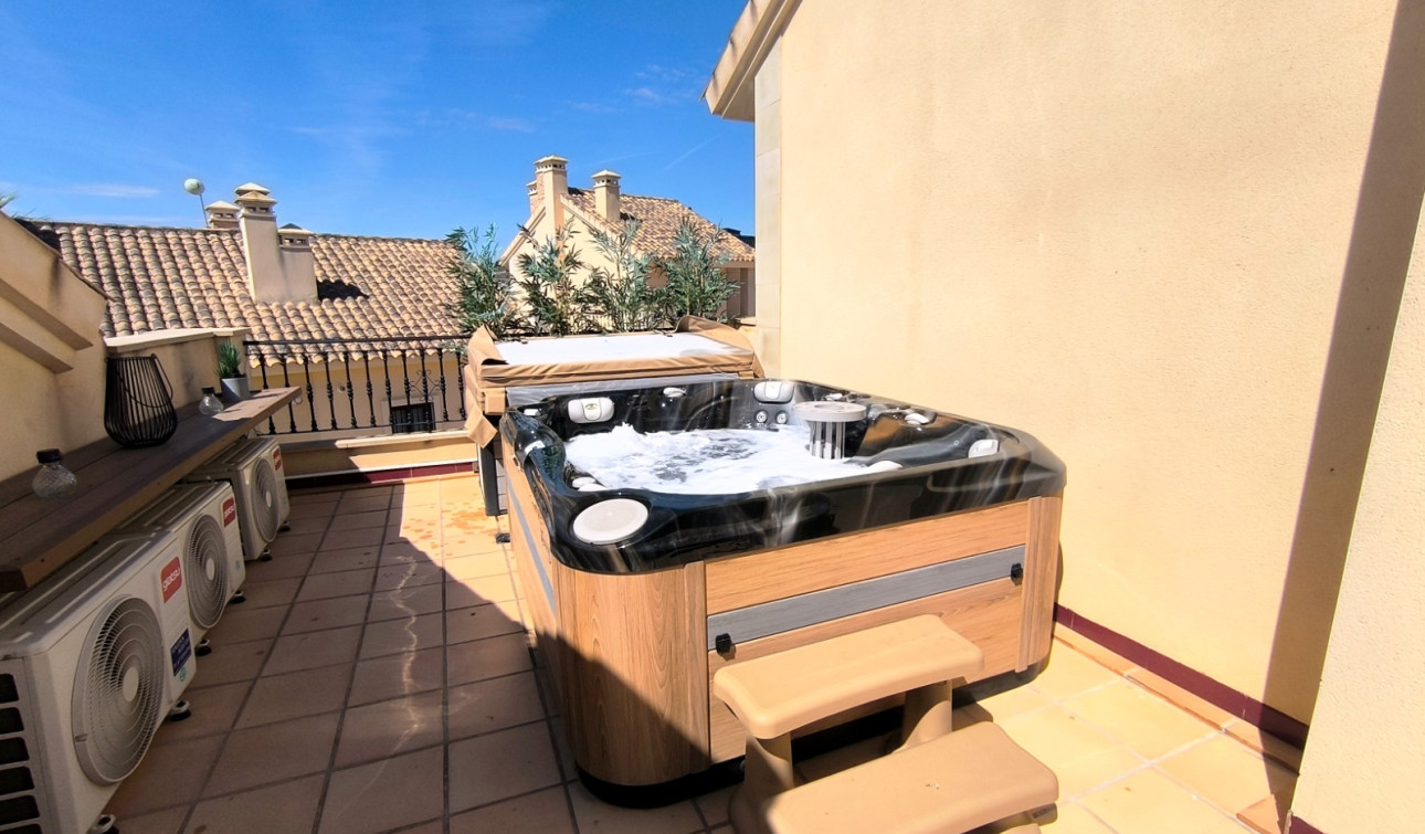 Resale - Apartment / Flat - Algorfa