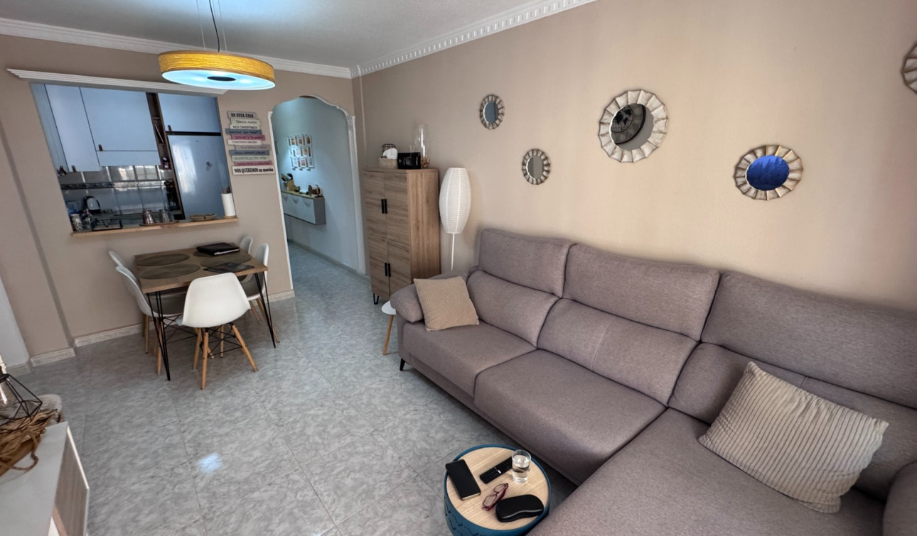 Resale - Apartment / Flat - Algorfa