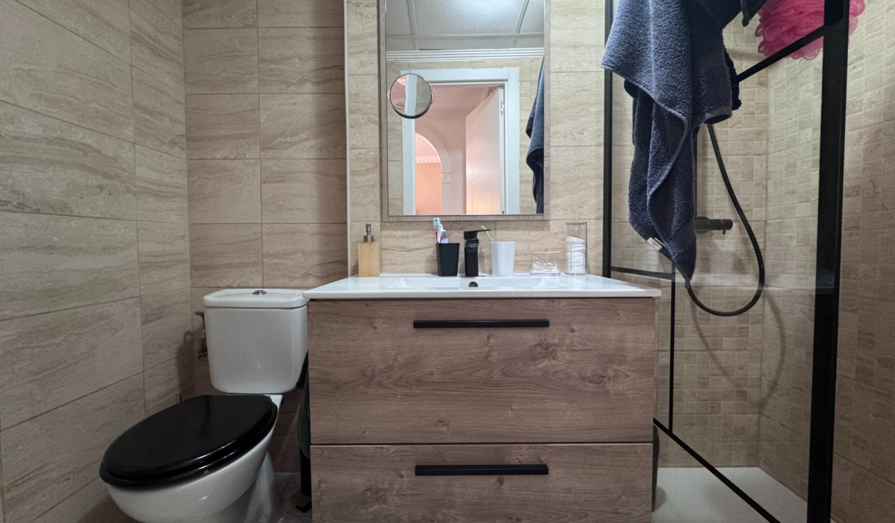Resale - Apartment / Flat - Algorfa