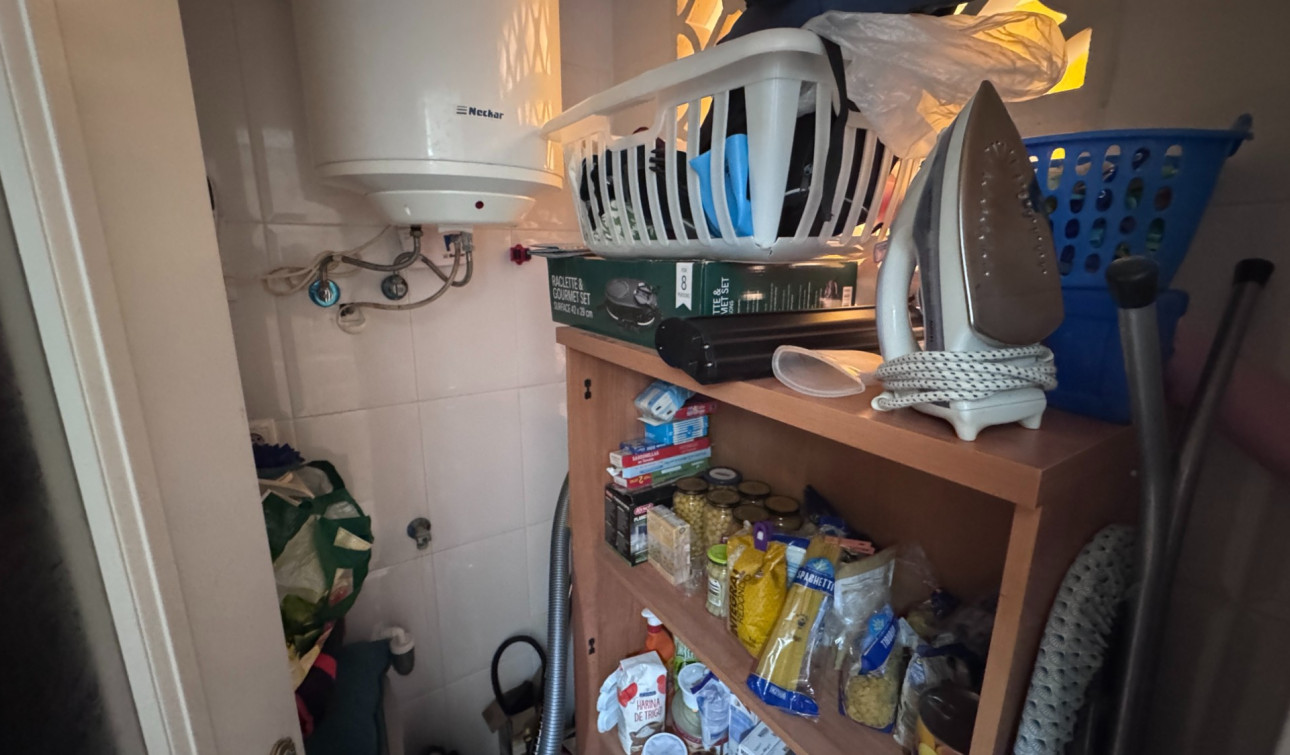 Resale - Apartment / Flat - Algorfa