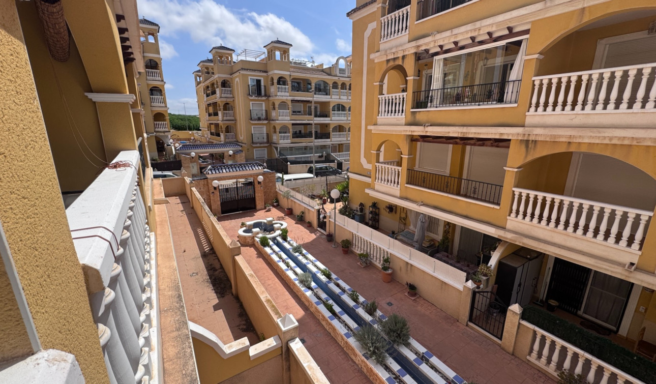 Resale - Apartment / Flat - Algorfa