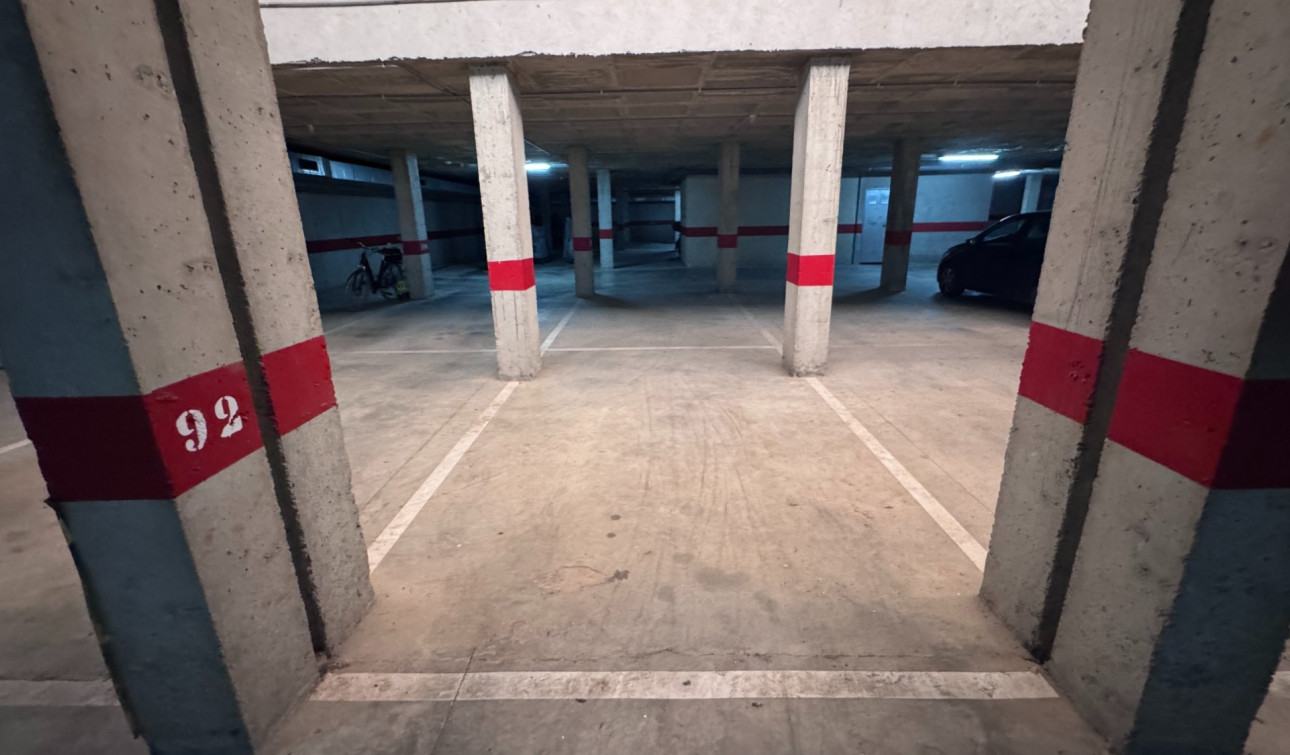 Resale - Apartment / Flat - Algorfa