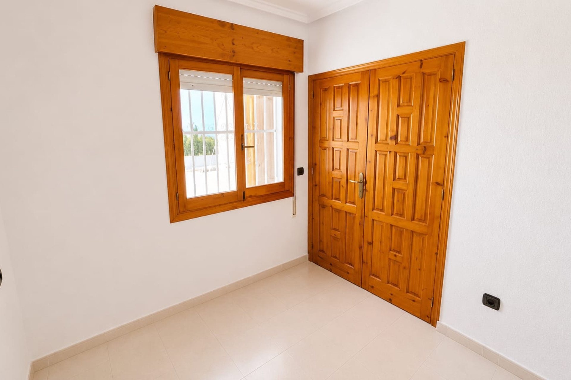 Resale - Apartment / Flat - Alicante - Alicante (Costa Blanca)