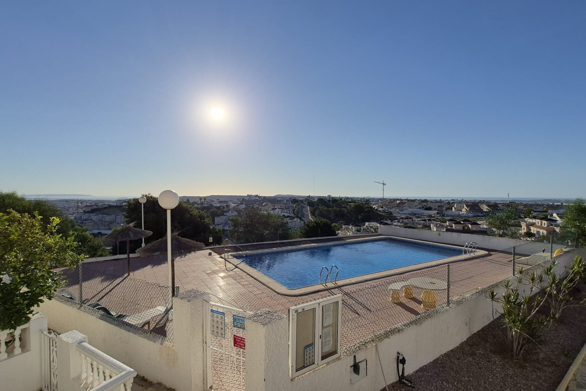 Resale - Apartment / Flat - Alicante - Alicante (Costa Blanca)